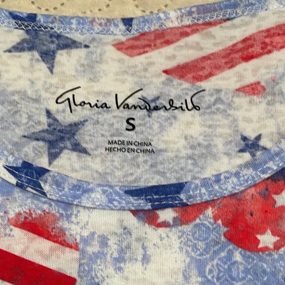 Gloria Vanderbilt Heart to Heart Size Small T Shirt - Picture 7 of 10